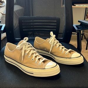 Brand New Chuck Taylor Low Rise Converse
